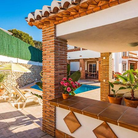 Villa Sol Нерха Екстериор снимка