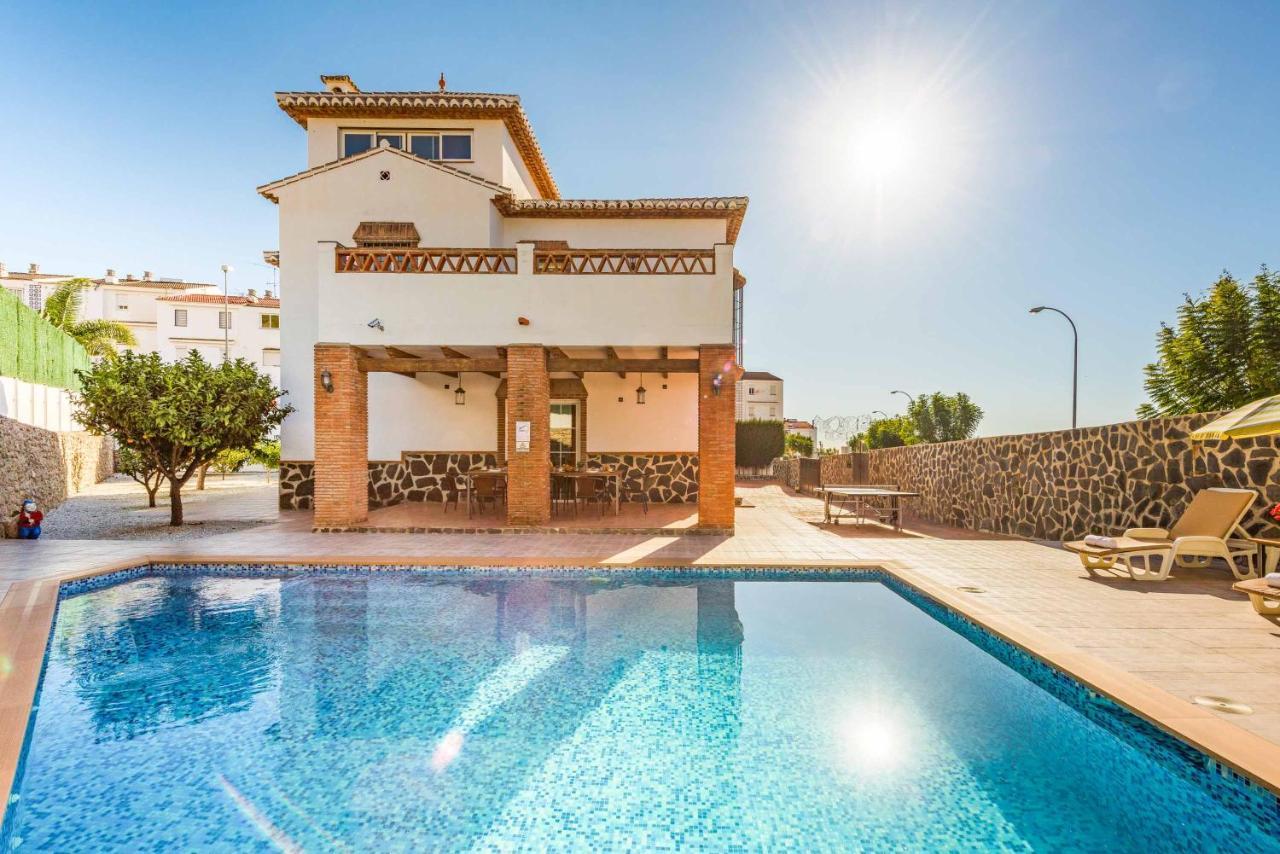 Villa Sol Нерха Екстериор снимка