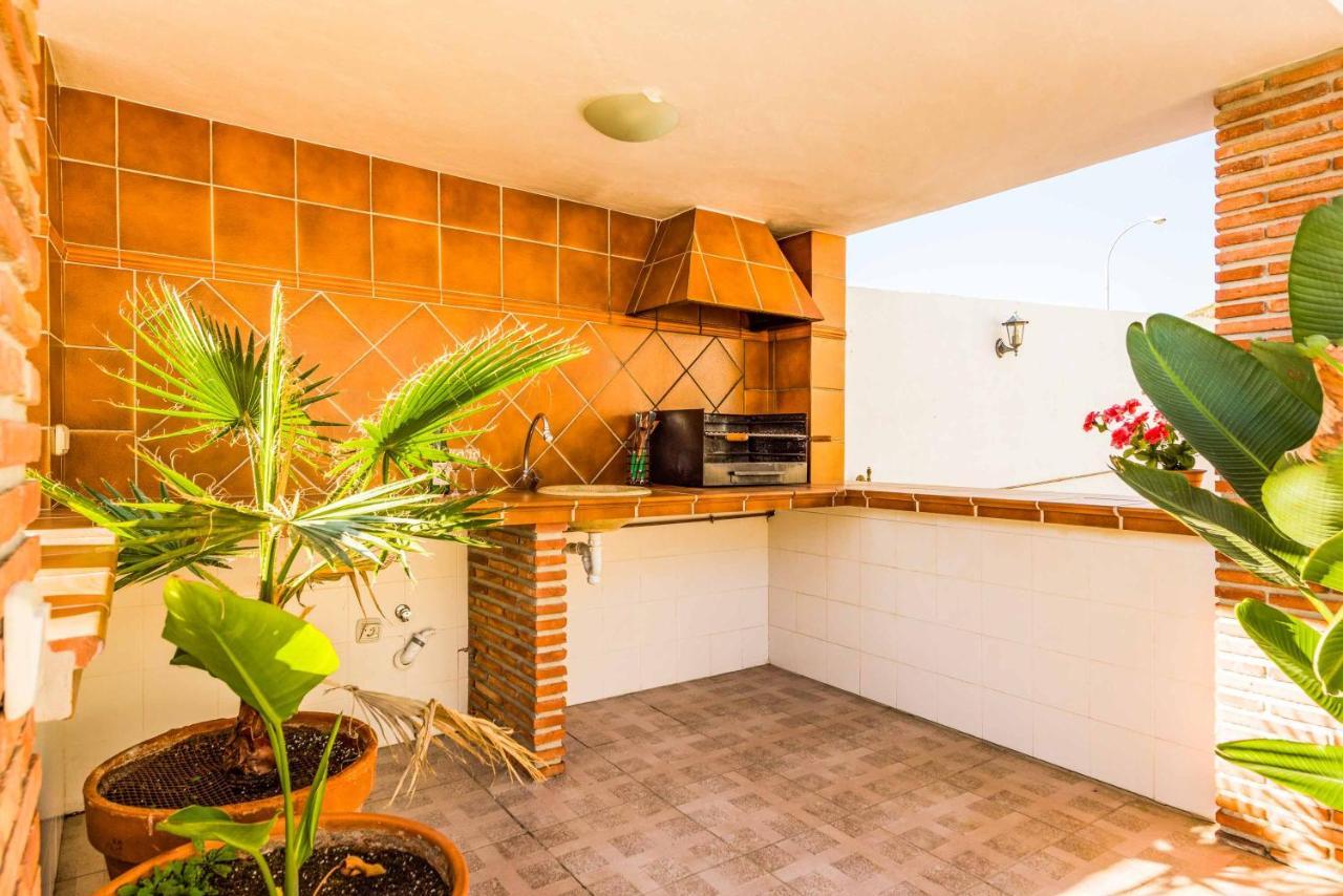 Villa Sol Нерха Екстериор снимка