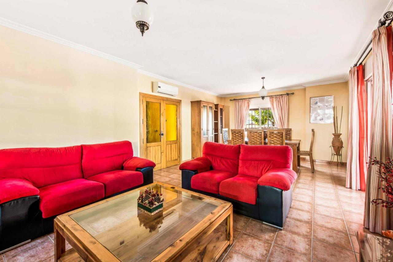Villa Sol Нерха Екстериор снимка