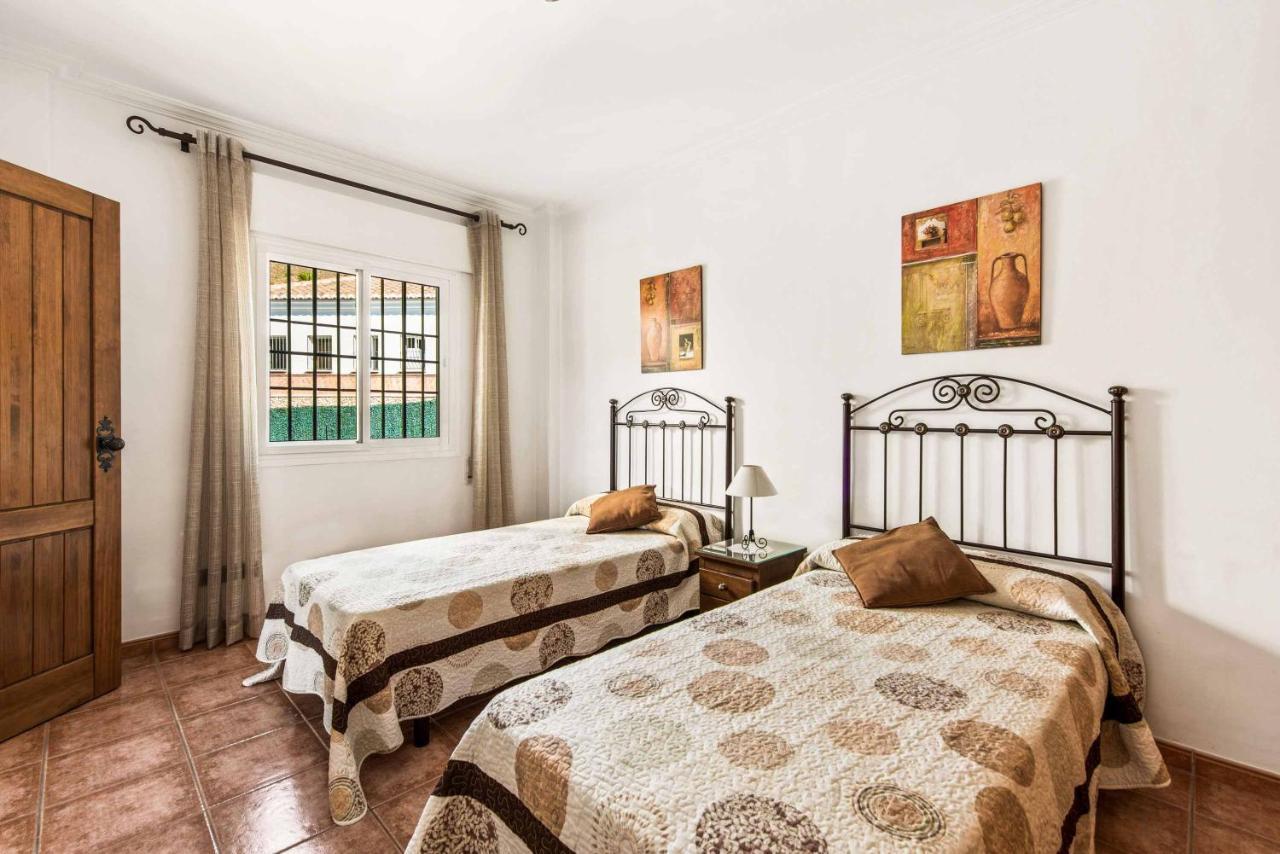 Villa Sol Нерха Екстериор снимка